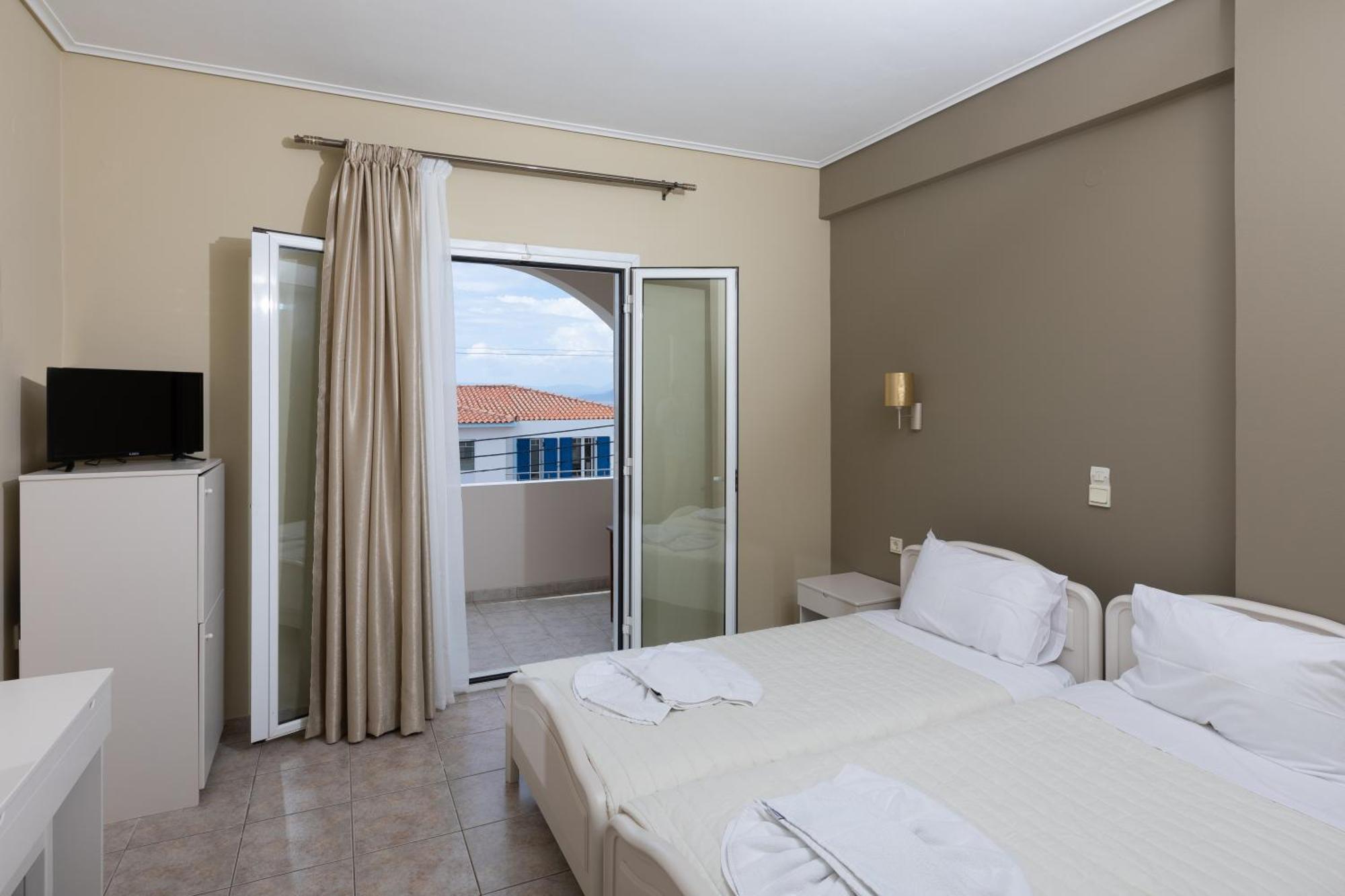 Hotel Venetia เปอร์ดิกา ภายนอก รูปภาพ