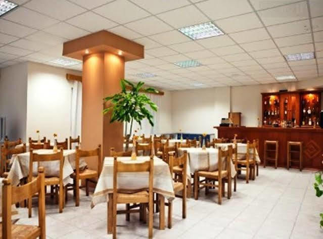 Hotel Venetia เปอร์ดิกา ภายนอก รูปภาพ